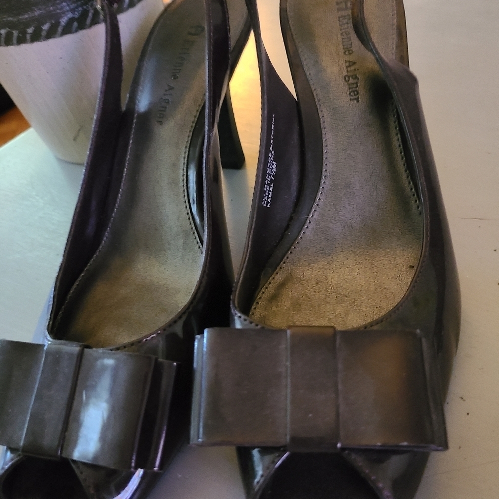 Etienne Aigner patent leather heels 7.5 hp🔥 - Picture 2 of 6